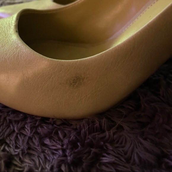 Michael Kors Leather Pumps - Picture 4 of 7